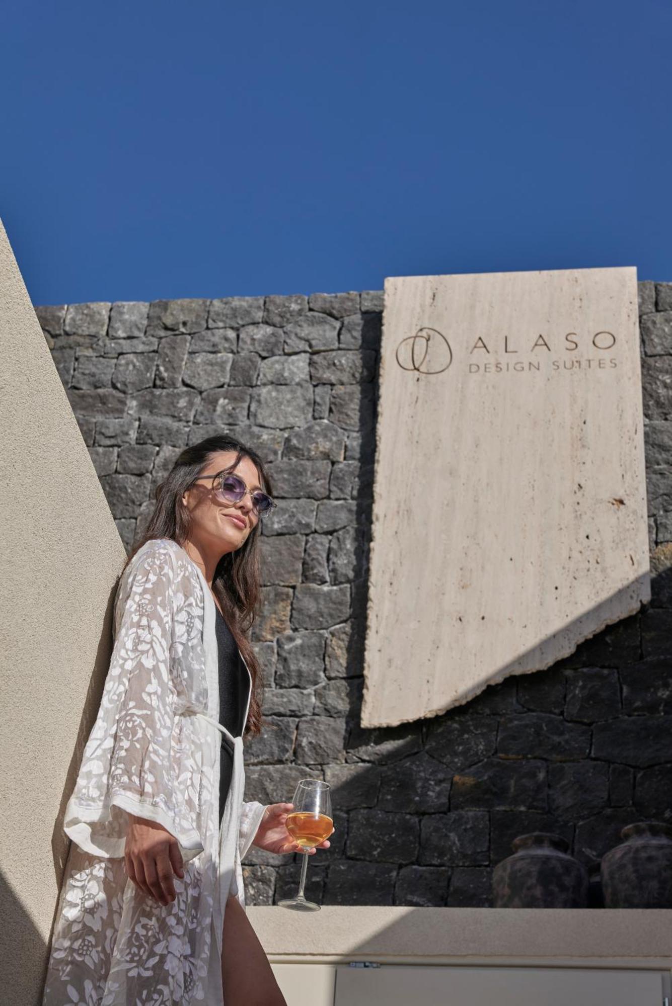 Alaso Design Suites Тира Экстерьер фото